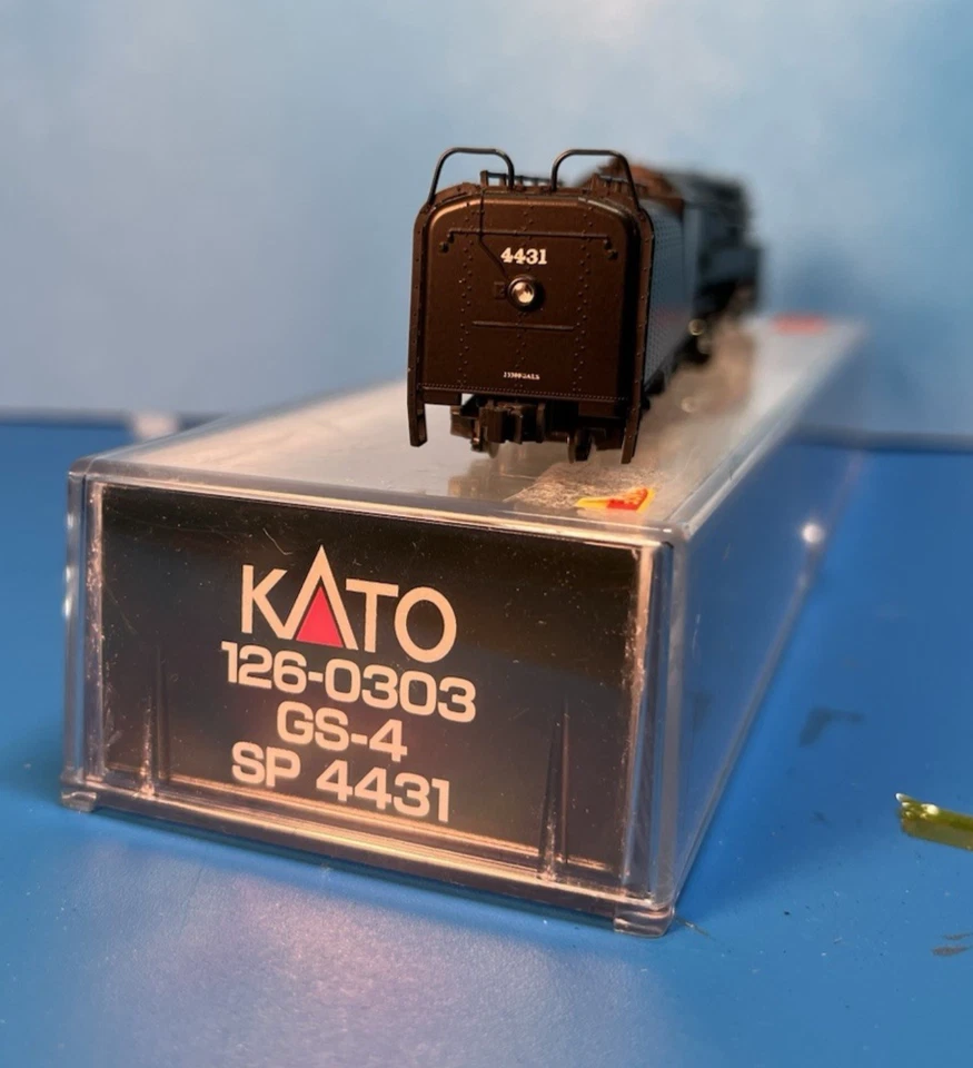 Kato GS-4 4-8-4 Southern Pacific Lines #4431 DCC N Scale Wartime Black - Image 3 of 4