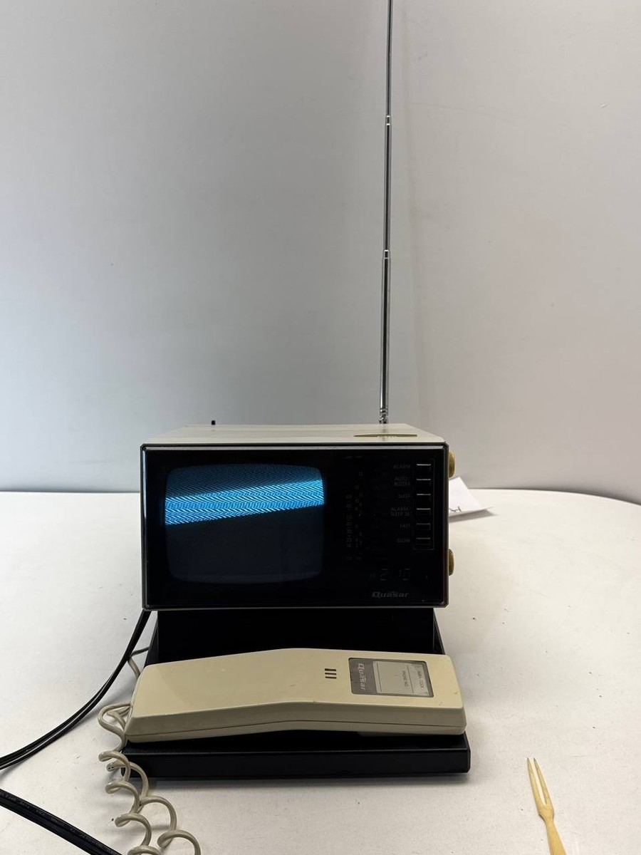 Vintage Quasar TV Radio Alarm Clock Telephone Combo 5TS635 1985