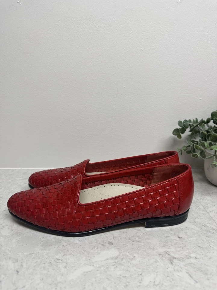 Mocassim Trotters Couro Vermelho Tecido Conforto - Feminino Tamanho 11 M - Imagem 2 de 4