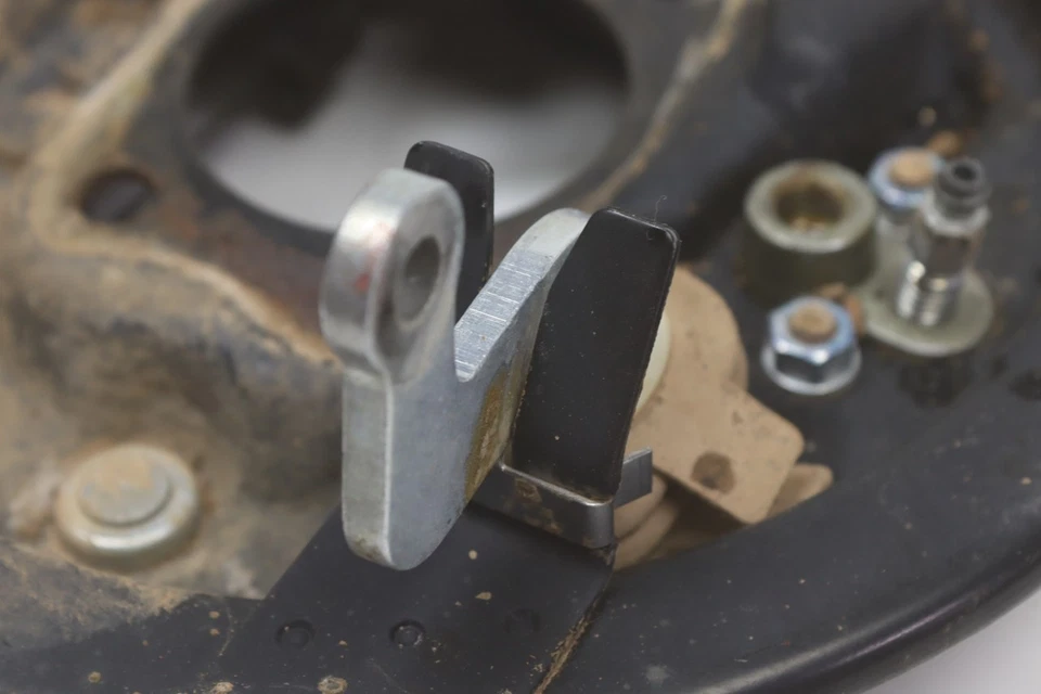 Placa de respaldo de freno trasera derecha Kawasaki Mule 3010 07 41035-7508 52161 Foto 2 de 4