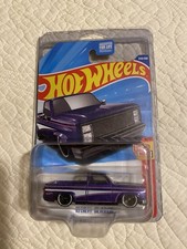 Hotwheels Purple Dg Exclusive 83 Chevy Silverado . Does Have A Crease