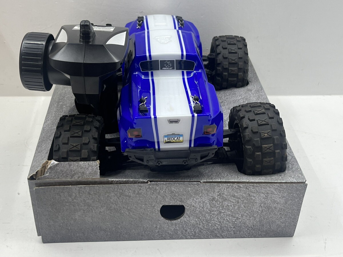 Redcat Racing Volcano-16 1/16 Scale Brushed Monster Truck Blue With Box
