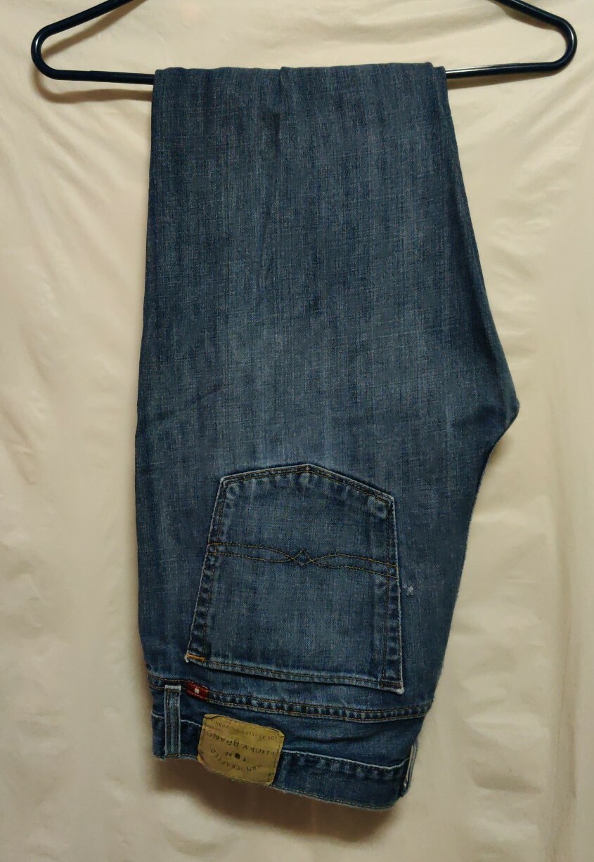 size 10 in men's jeans