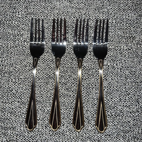 Hampton Silversmiths 18/10 Stainless Gold Trim 6 7/8” Set Of 4 Forks China 199