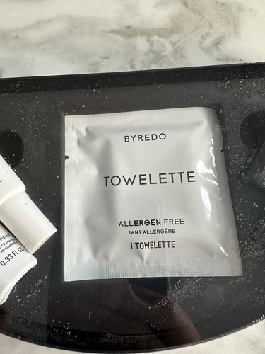 Brand New Emirates First Class Byredo Toiletries Tray Set Unopened - Picture 4 of 5