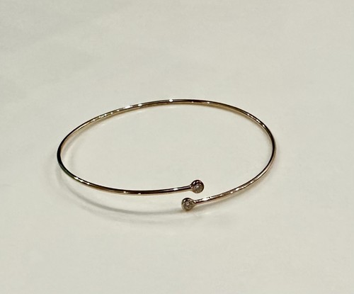 Elsa Peretti Diamond Hoop Single-row Bangle in 18K Gold. Brand New. Size Small. - Picture 2 of 6