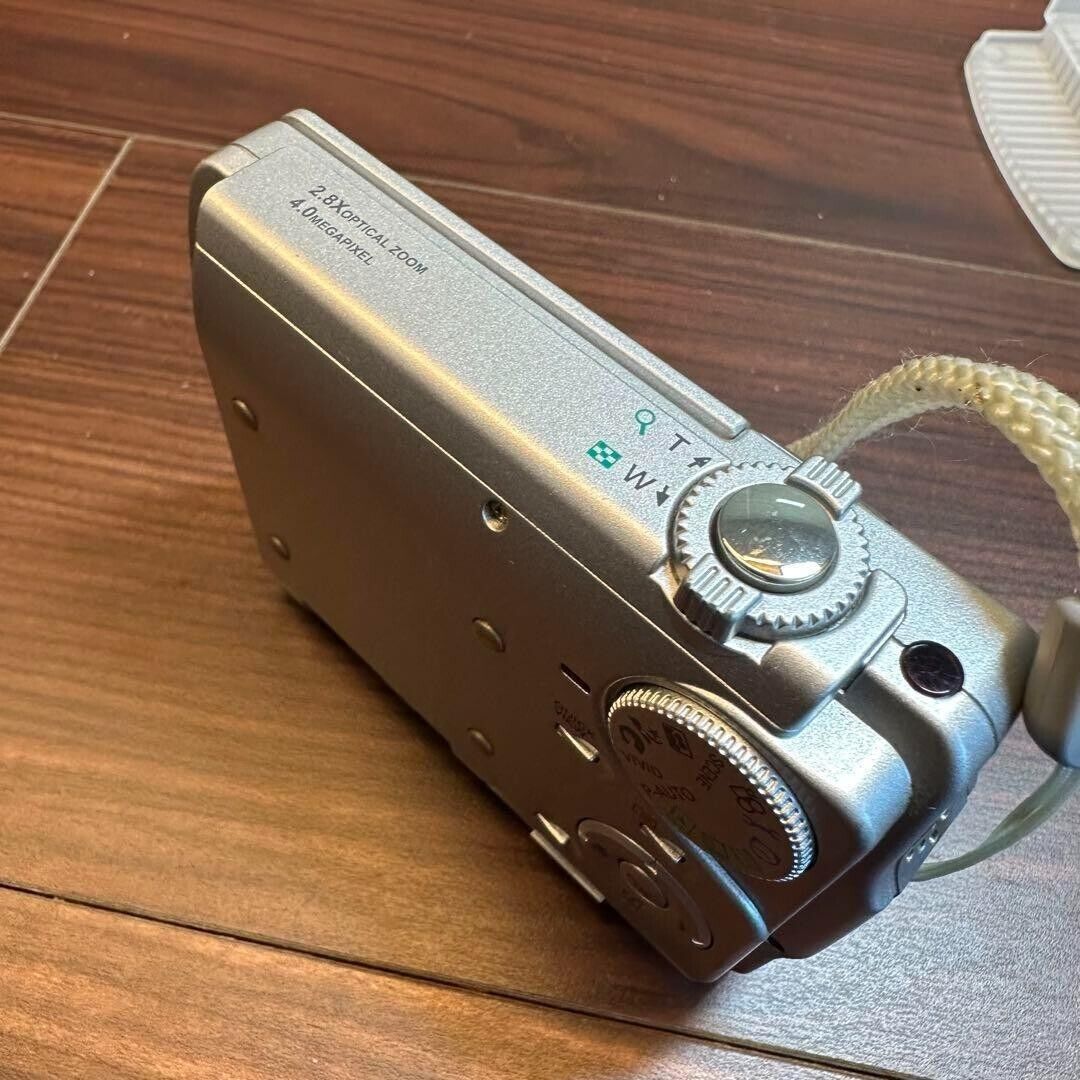 Olympus i:robe IR-500 4.0MP Digital Camera - Silver for sale Olympus i:robe IR-500 4.0MP Digital Camera - Silver for sale