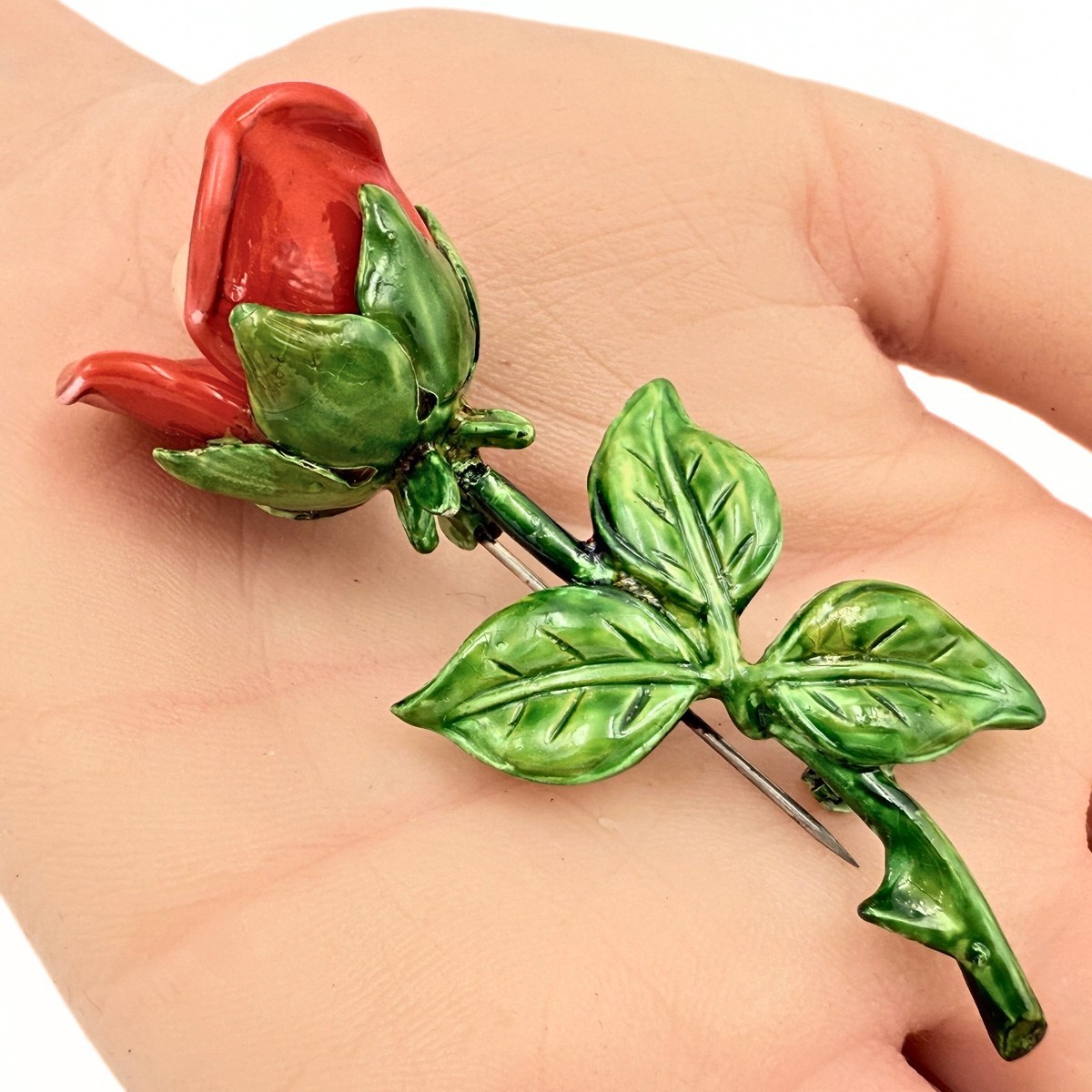 Exquisite Retro 3D Rose Bud Flower Enamel Pin View 3