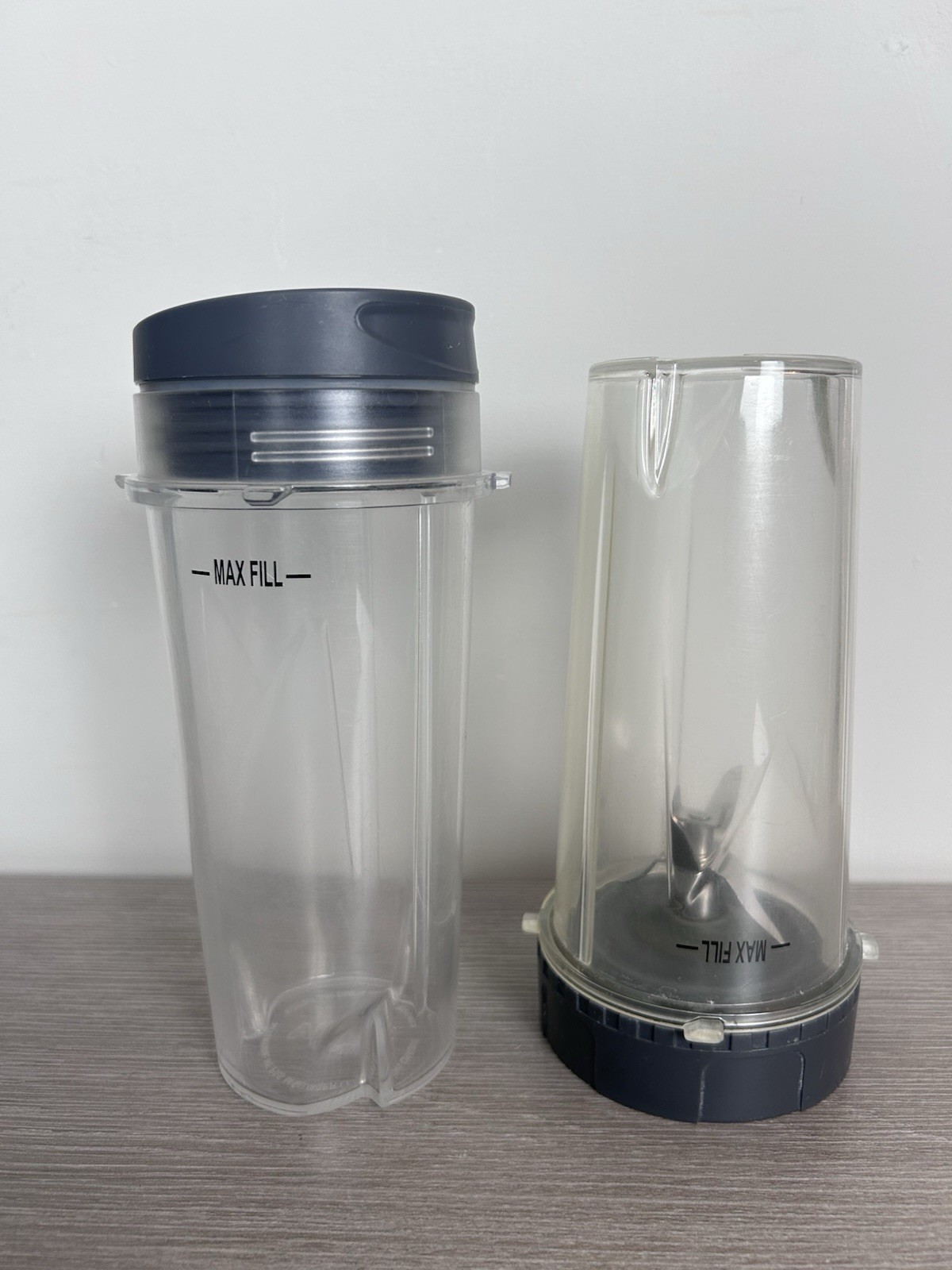 2 16 oz Ninja Single Serve Blender Cups with Blender Lid Bla