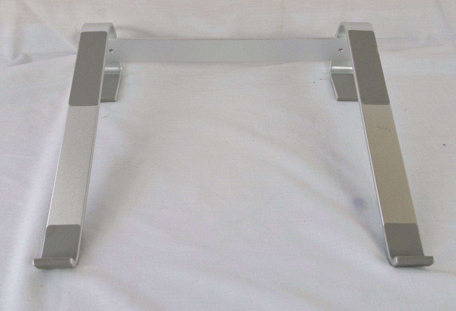 Aluminum Alloy Laptop/Book stand. Lightweight and portable. NOW 50% OFF!