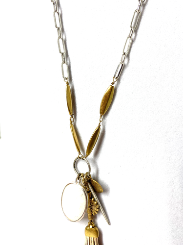 Collana con ciondolo Stella e Punto Victoria pietra quarzo nappa charms metalli misti - Foto 6 di 9