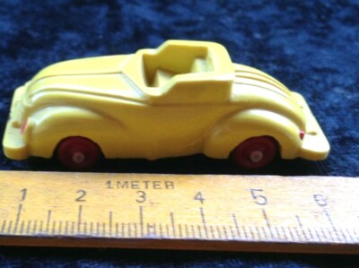 DDR IGES 902,Bakelit Modellauto,Caprio Sportcopè gelb,Auto,Pkw,Maßstab H0 1 : 87