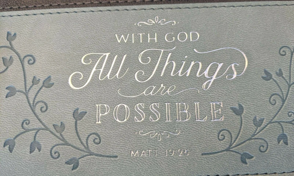 CUBIERTA CHEQUERA Christian TODAS LAS COSAS POSIBLES Suave Azul Gris Plata Cuero Lux Foto 2 de 4