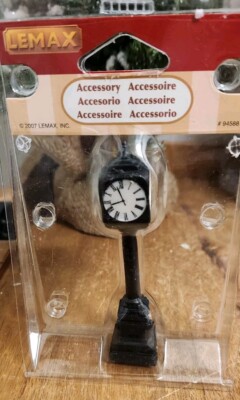 Lemax Street Clock 2007 Christmas Village Train Accessory 74634 Miniature 