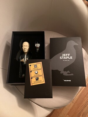 MIGHTY JAXX JEFF STAPLE PIGEON BY DANIL YAD VINYL ART TOY YARMS AUTHENTIC KAWS