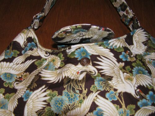 NEW Womens Shoulder Bag Purse Cranes & Floral Design - Picture 4 of 5