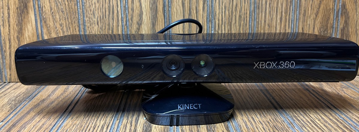 XBOX 360 Kinect Sensor Bar 1414 w/ Kinect Adventures Nike + Kinect