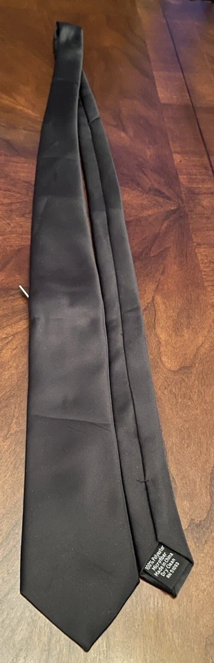 J. Ferrar Black 100% Polyester Men’s Neck Tie Made In China - Image 3 of 4