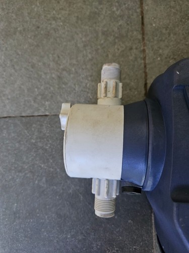 Bomba dosificadora accionada por solenoide ProMinent Gamma/X GMXA1602PPB - Imagen 13 de 20
