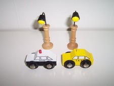 Maxim Wooden Train Police Car  Taxi Cab  Lamp Posts Lot Fits BRIO Thomas Track