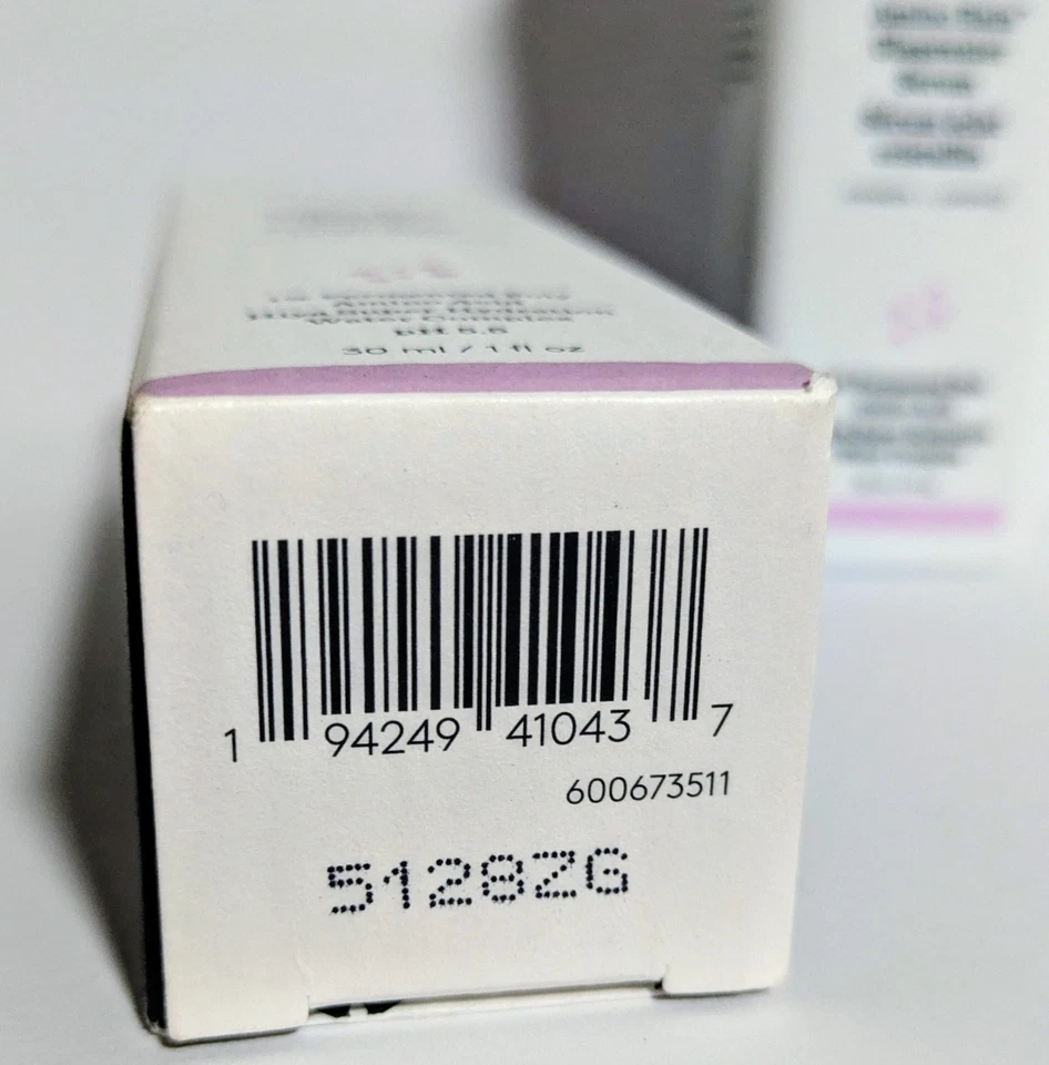 Suero de agua de vidrio de lluvia Drunk Elephant Amino / 1 oz / tamaño completo Foto 3 de 3