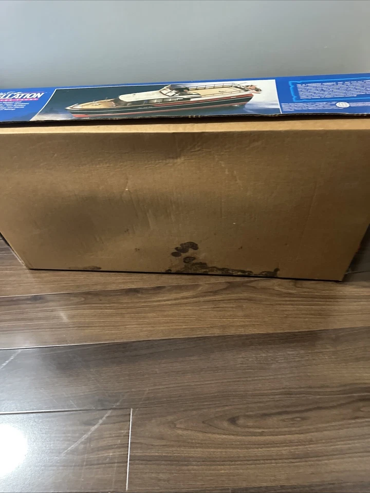 Vintage Lindberg 54 FT Chris Craft Constellation 1/20 Model Kit - Image 4 of 4