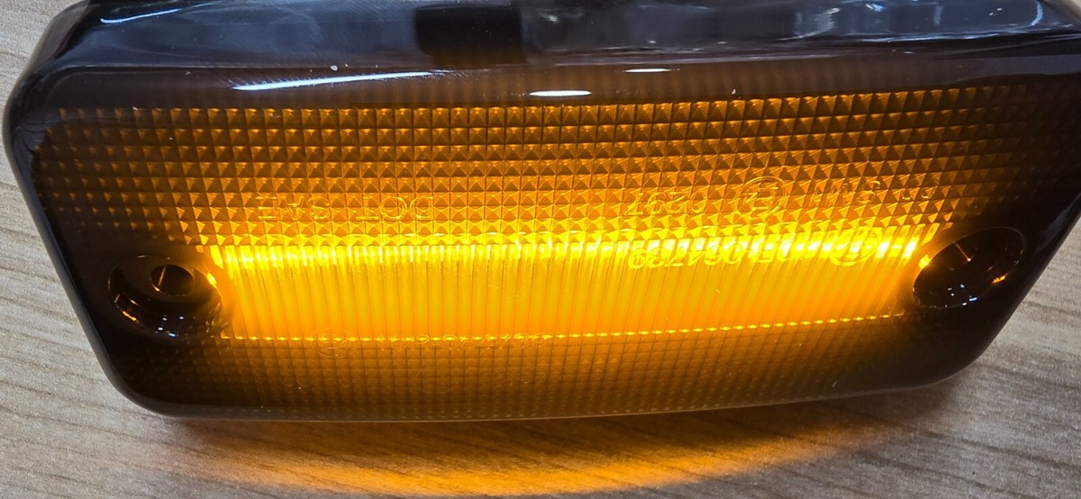 Wit - c2-98 led zijmarkeringsverlichting 12-24v inbouw
