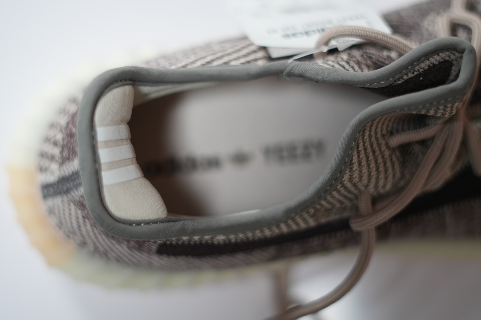 Adidas Yeezy Boost 350 V2 Zyon UK size 13 BNIB, never worn. With OG Tags image 10