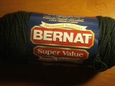 BERNAT  SUPER VALUE YARN  DEEP SEA GREEN  7 OZ. SKEIN  NEW OLD STOCK 