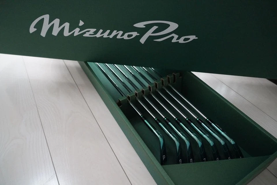 NEW Mizuno Pro 241 Azalea Limited Masters Green Edition 4~P S200 Japan Model - Image 2 of 4