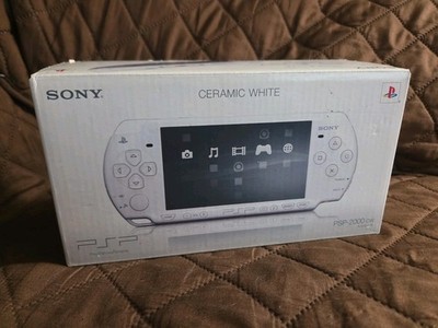 Sony PSP 2000 Launch Edition 64MB Ceramic White Handheld System