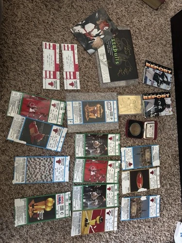 Vintage Bulls/michael Jordon Lot - product listing photo