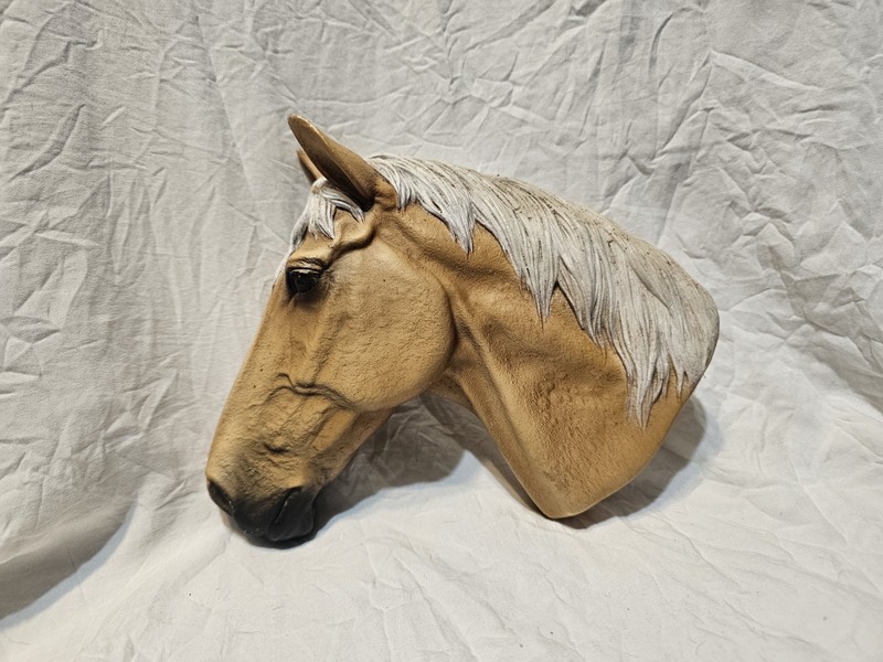 Vintage Fraser Art Bossons  Palomino Horse Head  Resin? Plastic