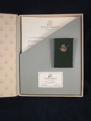 R John Wright 1996/1997 Collector Club Membership Kit with Stick Pin NEW in BOX