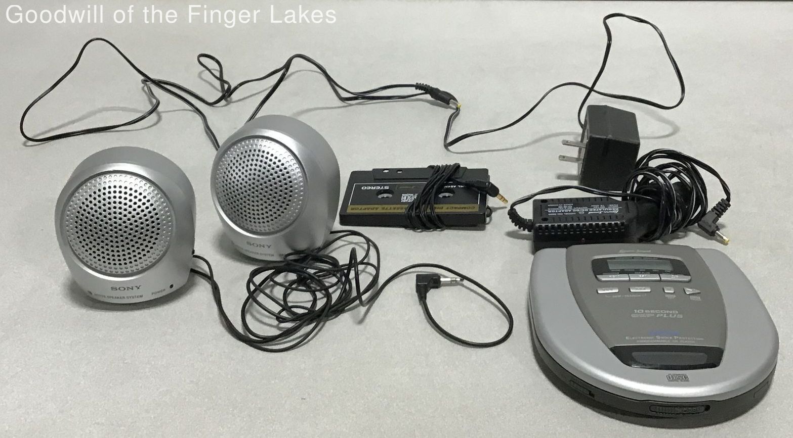 Lenox Sound CD79 Portable Cd Player w. Sony SRS-A5 Speakers & Misc Accessories
