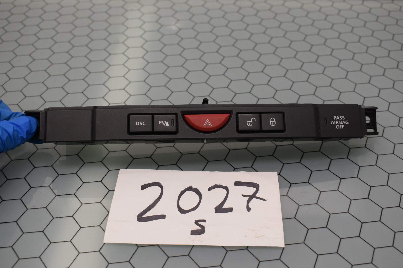 08 09 Range Rover Sport DSC Hazard PDC Lock Switch #2027-S 