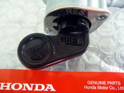 Valvola Petcock serbatoio carburante HONDA per CBX1000 1979,80 & 81 parti ori... - Foto 9 di 9