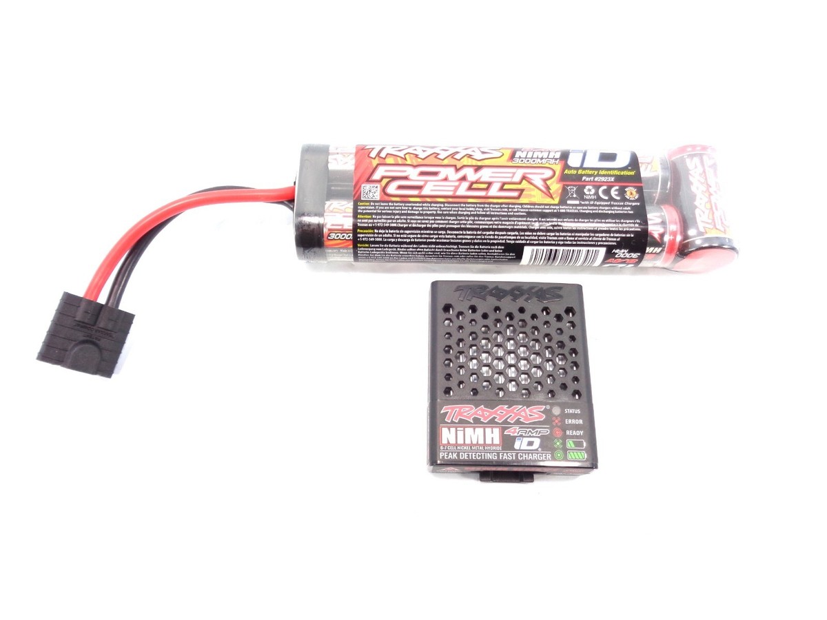 トラクサス　ラストラー　バッテリー・充電器セット　ピンク Traxxas Slash 8.4v 3000MAH Power Cell iD Battery with 4AMP USB-C