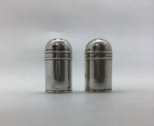 Vintage Tom and Jerry Salt & Pepper Shaker Set – 2001 Hanna