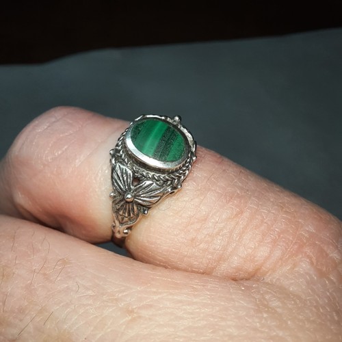 07K14 JOLIE STYLE ANCIENNE BAGUE EN ARGENT MASSIF MALACHITE 925 TAILLE 50 - Picture 2 of 6