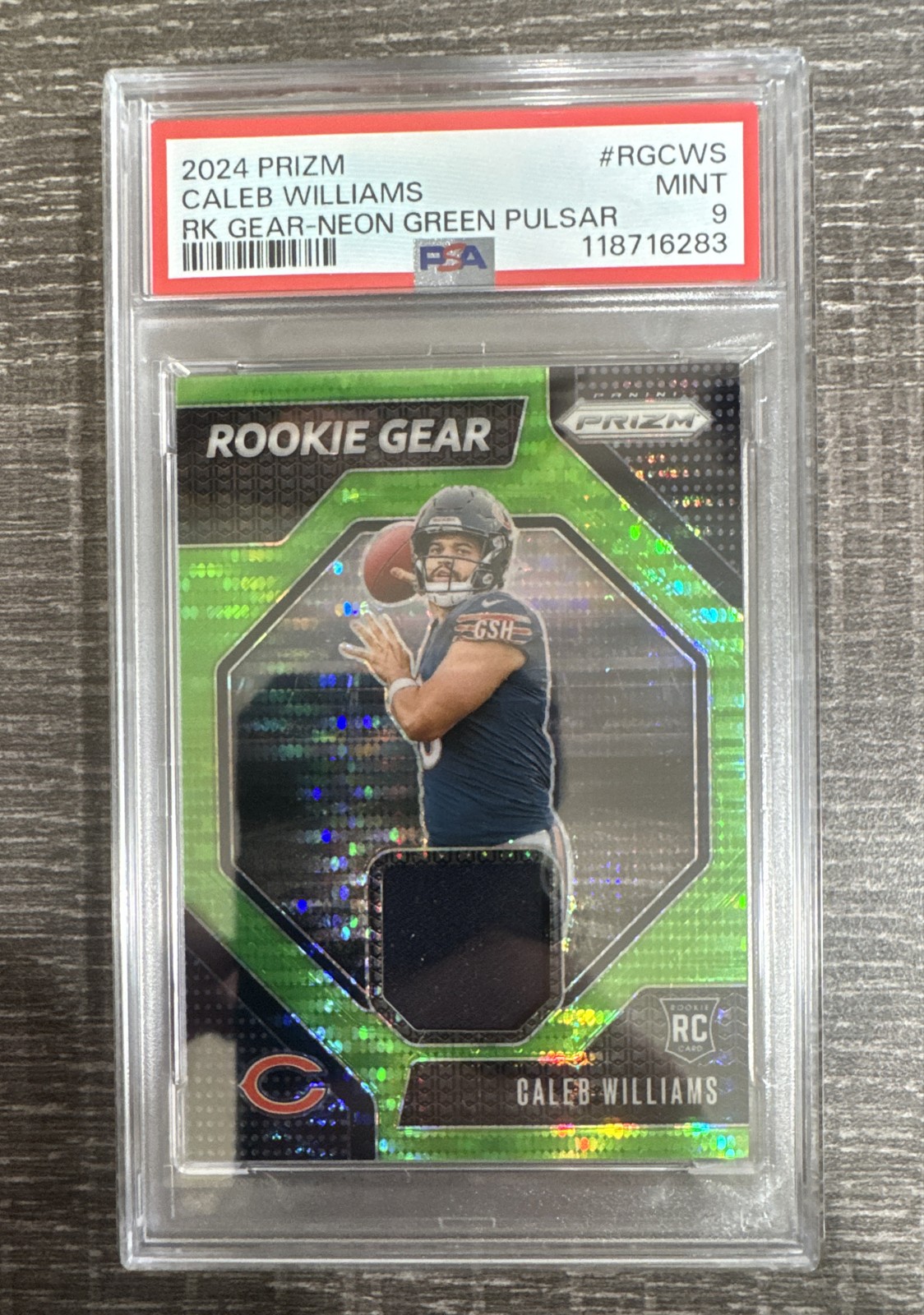2024 Panini Prizm - Rookie Gear Caleb Williams Neon Green Pulsar Prizm (MEM, RC)