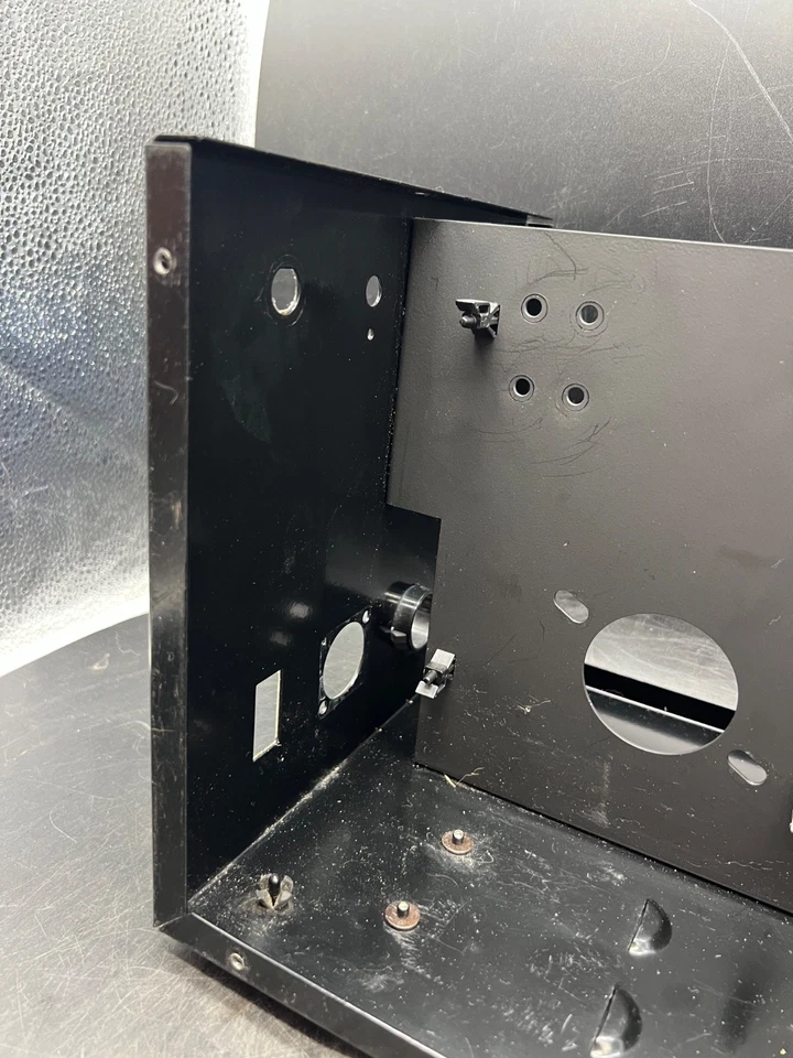 Conjunto de caja de montaje de carcasa inferior de control de soldadura Miller WC-115A Foto 3 de 4