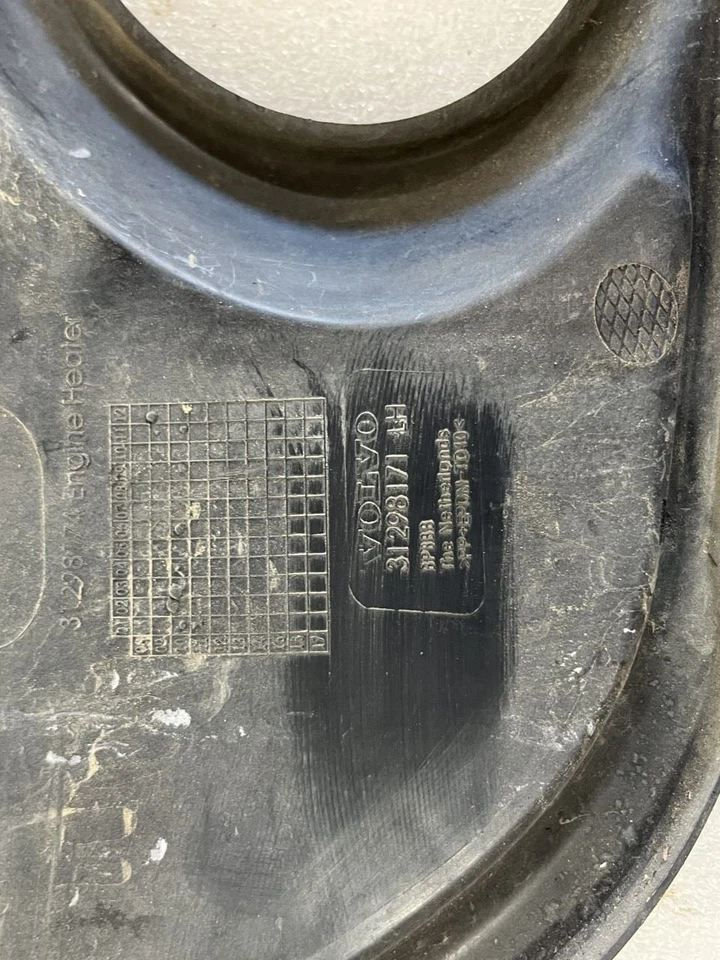 Volvo C30 2011 2012 2013 luz antiniebla bisel parachoques delantero embellecedores 31298171 31298172 Foto 3 de 4