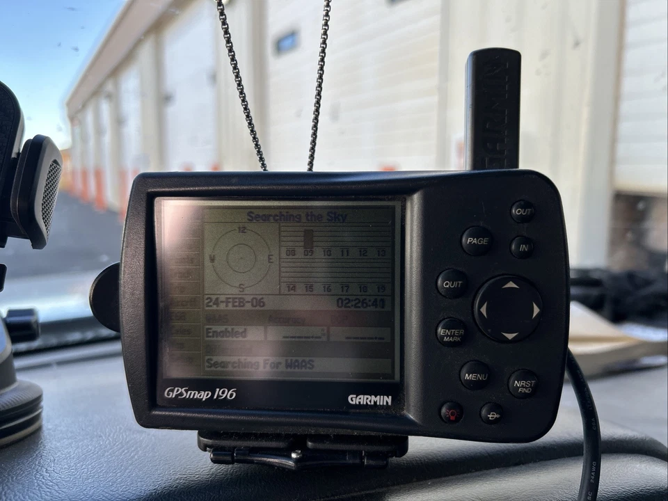 Garmin GPSMAP 196 Aviation Aeronautical GPS Navigation W Mount & Cord Bundle - Image 4 of 4