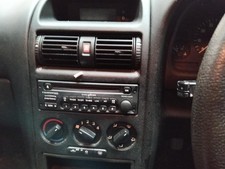 HOLDEN ASTRA STEREO/HEAD UNIT TS RADIO/CD 1998-2006