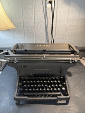Vintage Underwood Typewriter 1940s Manual – Parts or Restoration thumbnail