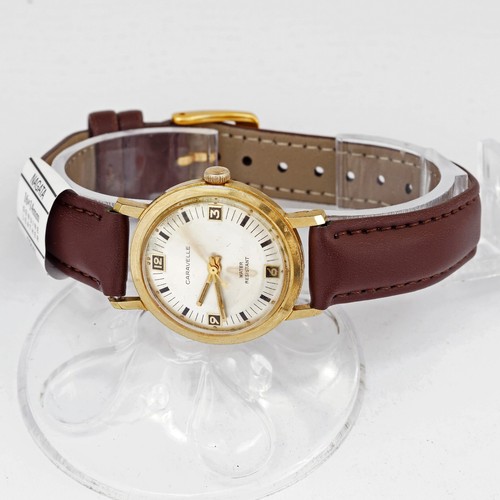 1970s Caravelle mechanical unisex Japan gold plated wristwatch cal. Bulova 11DP - Picture 11 of 12