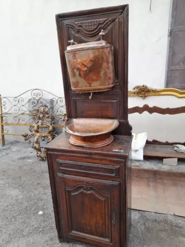 CREDENZINO-MOBILETTO PROVENZALE IN ROVERE CON ACQUAMANILE IN RAME - ANTICO  '800