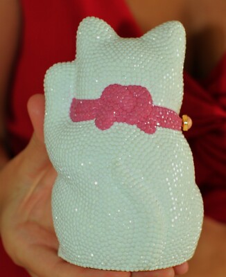 JUDITH LEIBER LUCKY WAVING WHITE CAT SWAROVSKI CRYSTAL Beckoning