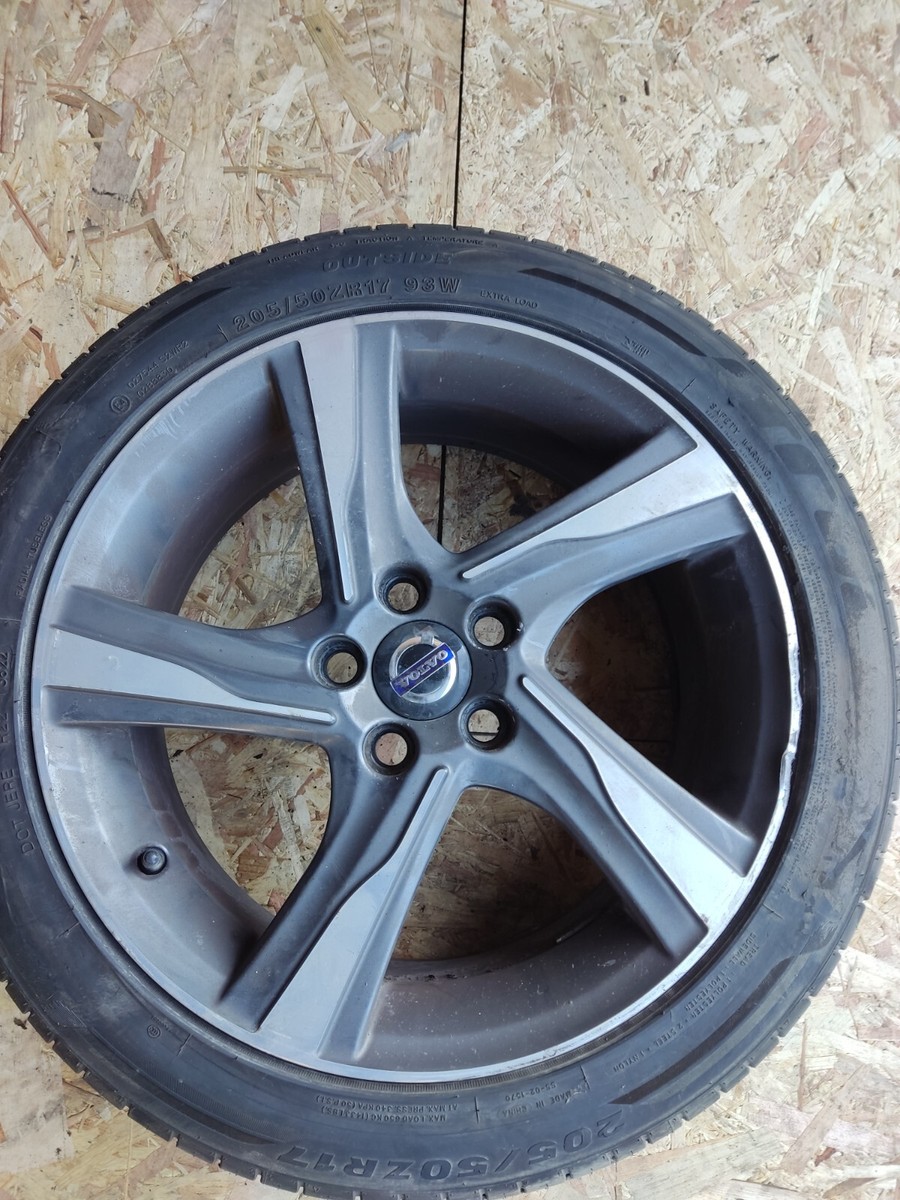 VOLVO V40 R DESIGN 17